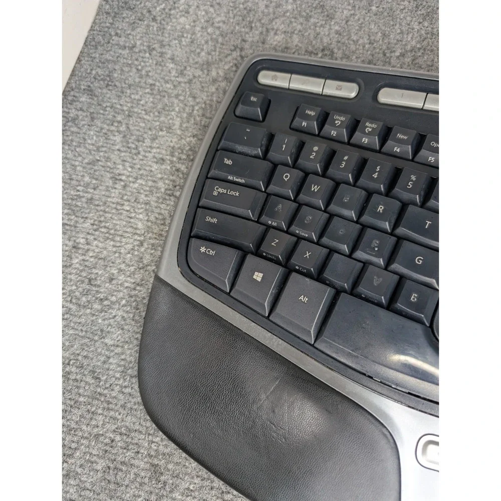Microsoft Natural Ergonomic Keyboard 4000 v1.0 Wired USB KU-0462 WORKS READ***